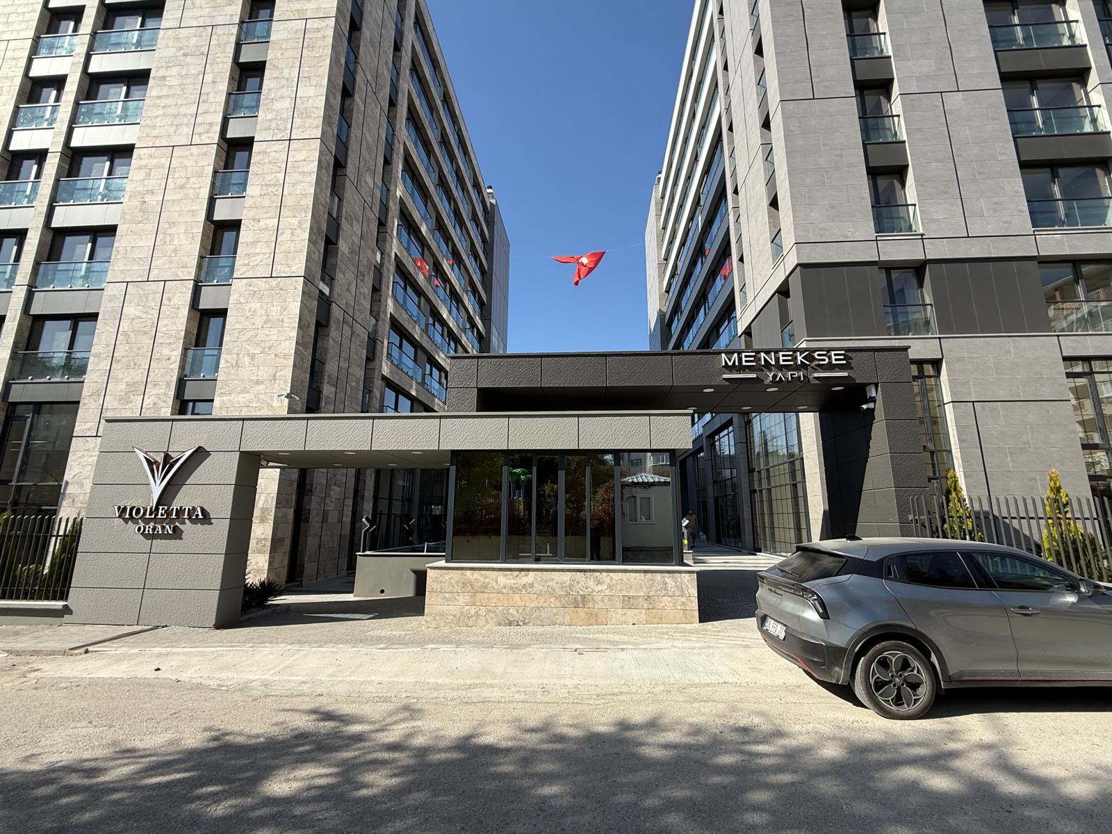 VİOLETTA ORAN