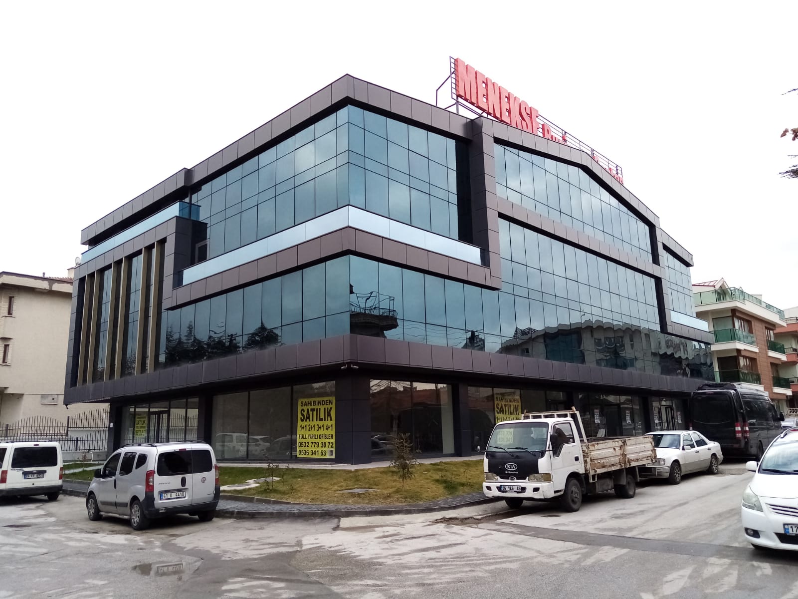 MENEKŞE BUSİNESS CENTER 